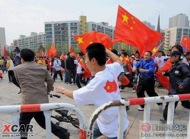 http://www.huanqiu.com/attachment/081028/64025454f9.jpg_印度七旬翁考试40载誓言不成功终身不娶图