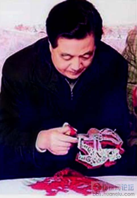 胡锦涛剪纸组图0.jpg