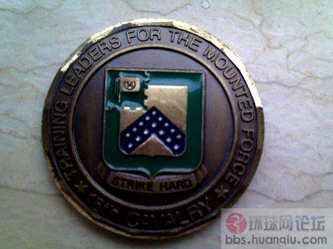 美陆军第１６骑兵团小徽章正面。上面写着：为装甲兵.jpg