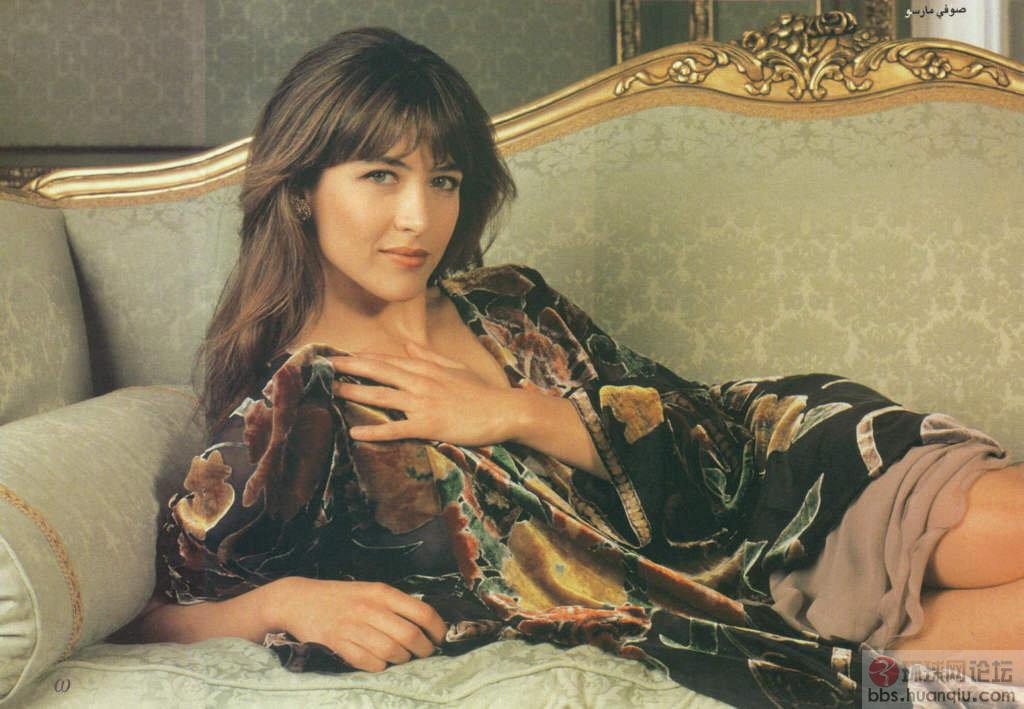 组图:<em>苏菲</em>·玛索<em>广告</em>大片欣赏 - 图说世界 - 环球