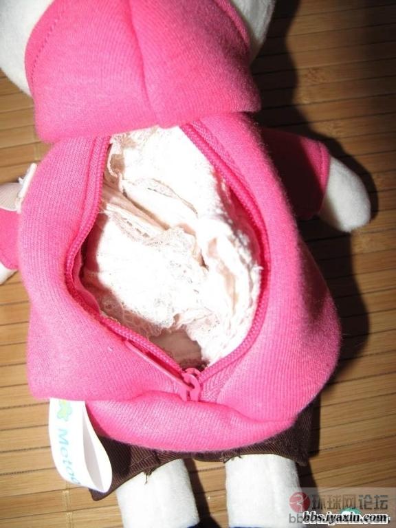 哪个变态男,竟<em>偷</em>女生<em>胸罩</em>做玩具! - 休闲灌水 - 