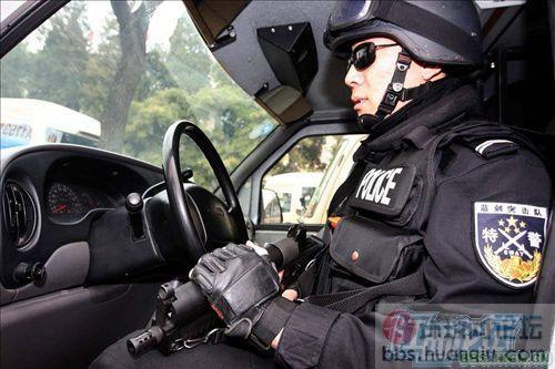 中国swat特警捍卫两会,展现中国军人最神秘的魅力