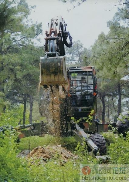 工程兵山地挖掘机