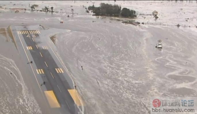 日本发生8.8级地震 引发10米海啸