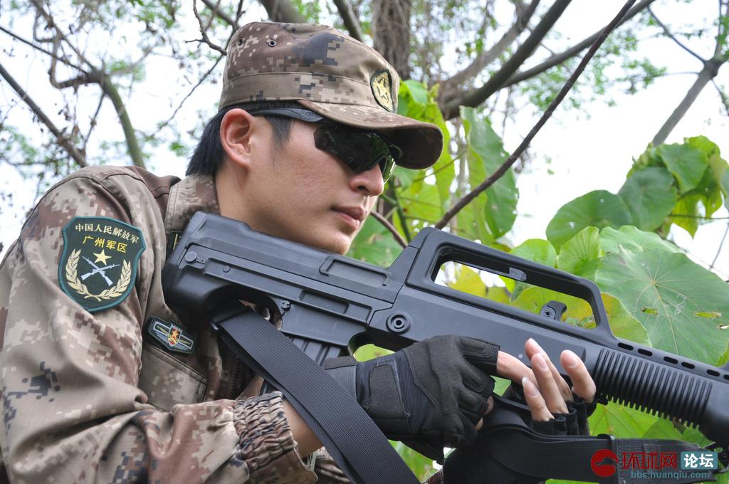 看解放军台湾军区驻军:台湾军迷<em>帅哥靓妹</em>云集