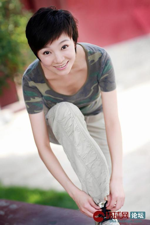 东方<em>美色</em>丽人<em>王</em>蓝一靓照 - 天下美女 - 环球网社