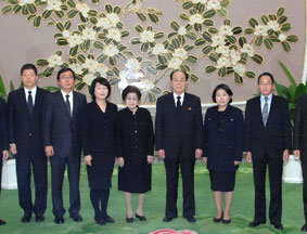 朝鲜领导人会见韩国吊唁团