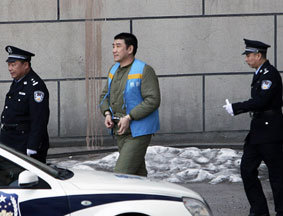 足坛反赌风暴“始作俑者”王鑫获刑