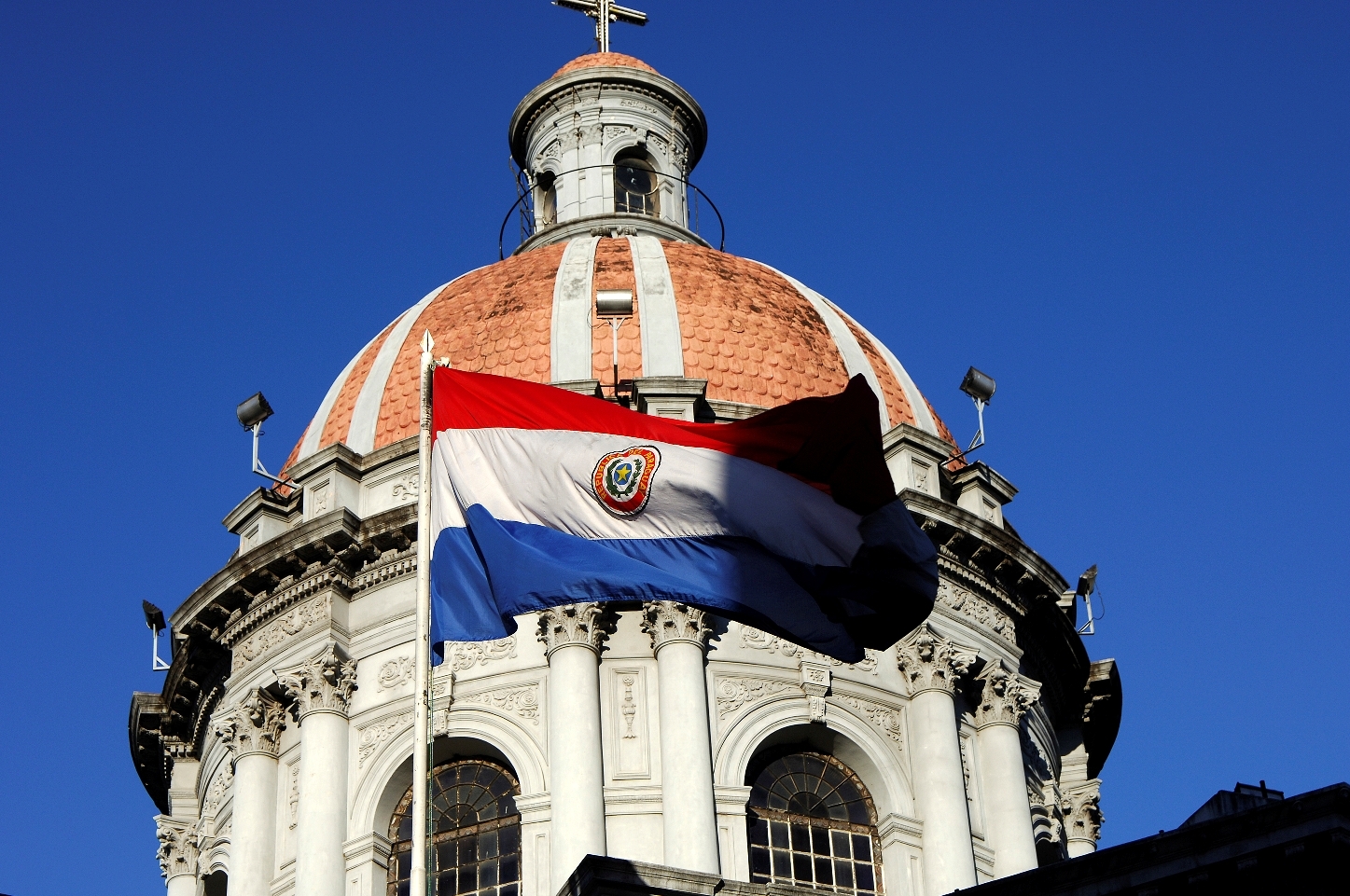 环球网 环球万国 巴拉圭  > 政治图片   首都亚松森 上传:随锋而动
