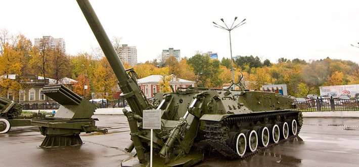 炮为苏联陆军研制的口径240毫米的自行式迫击炮,又称cm-240式"郁金香"