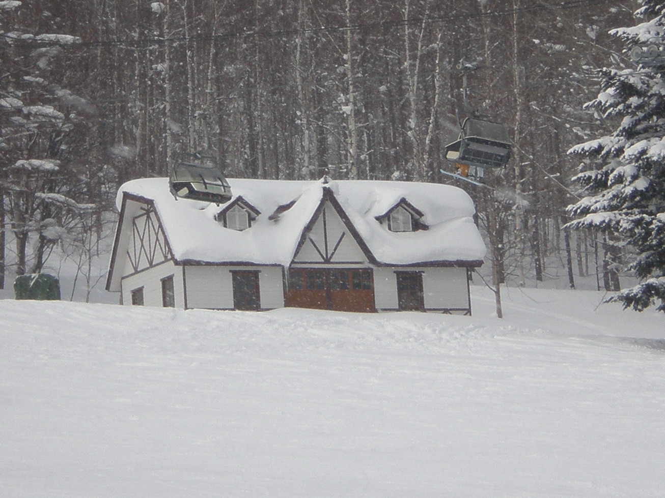 【转载】雪中小屋分外暖