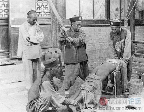 残忍:清朝犯人用刑现场