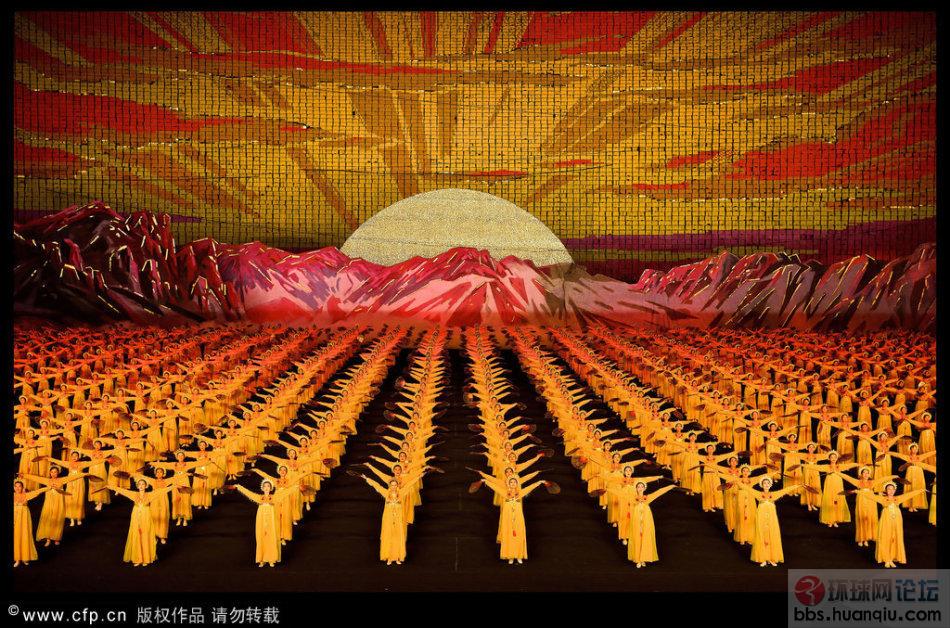 德国摄影师获准拍摄朝鲜10万人大型团体操