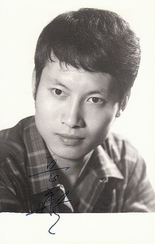 环球网 环球名人 娱乐人物 岳华 >人物写真  岳华elly,leung lok wah